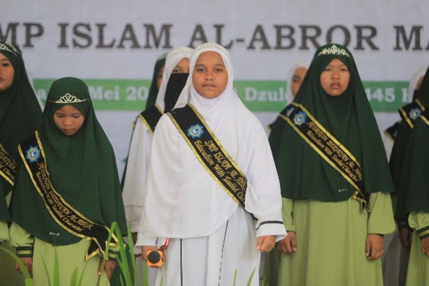 Pondok Pesantren Al-Abror